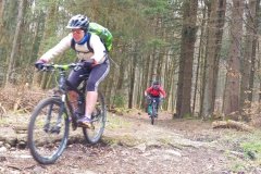 auf Trailtour im Fahrtechnik Kurs