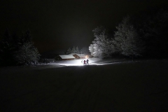 Ski und Bike bei Nacht in tollem Schnee